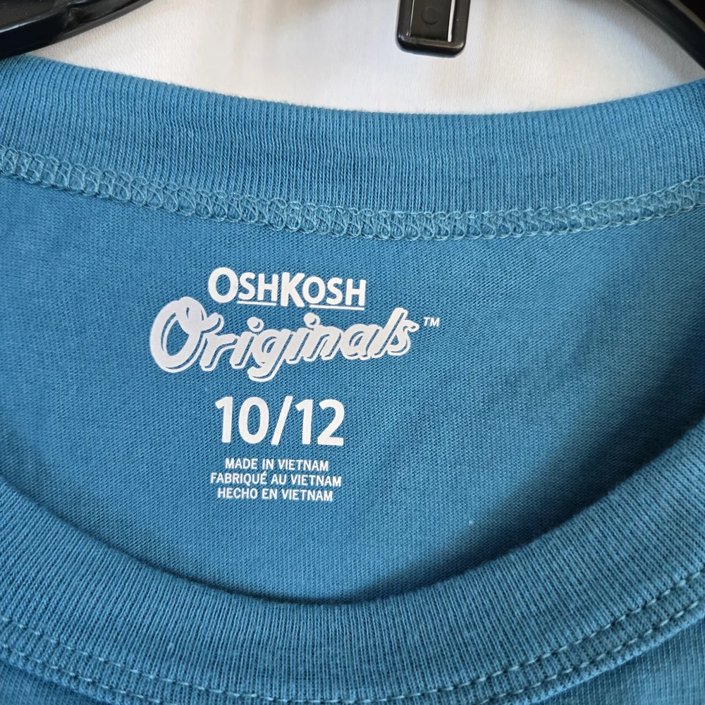 OshKosh Boys Teal Here Comes Awesome Glow In the Dark‎ Graphic Tee 10/12 NEW